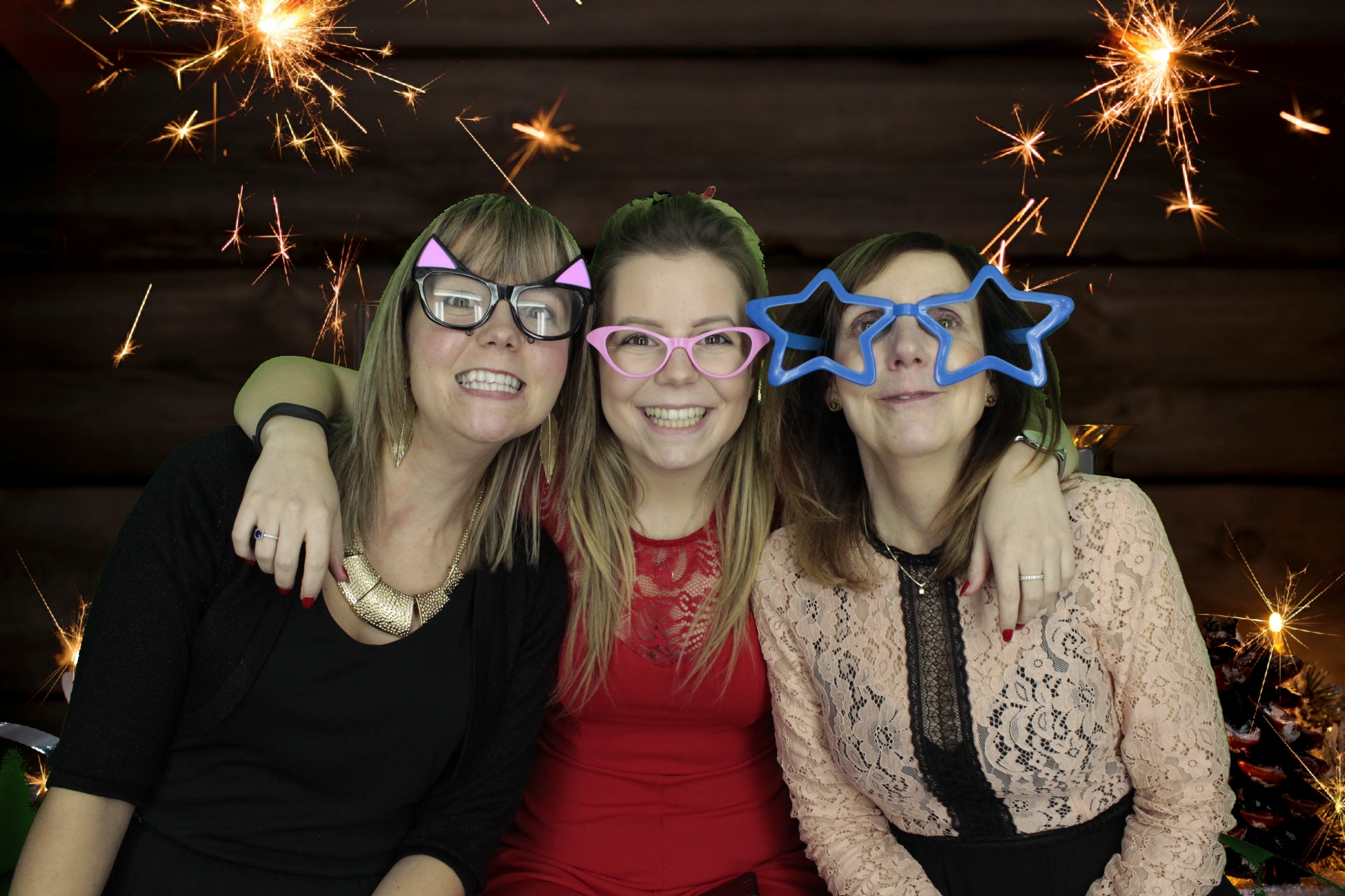 New Years Eve Party Silvermere | View more photos from the event at gallery.myphotoboothexperience.co.uk/u/MyPhotoBoothExperienceLtd/New-Years-Eve-Party-Silvermere